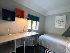 Photo 16- click for photo gallery